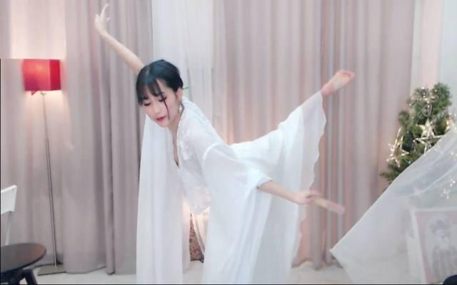 2018��־���Ժ����Z䛣�������ģ�����һ���׌������J(r��n)ͬ